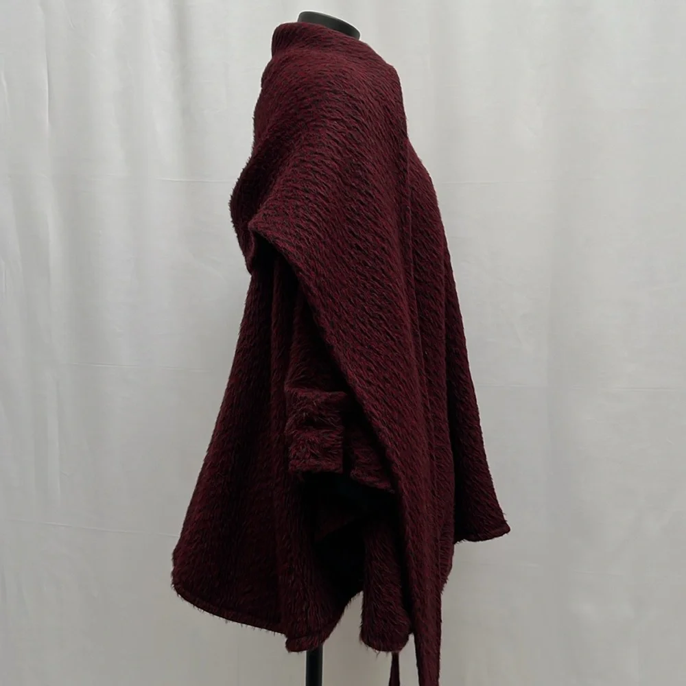 Lindsey Thornburg Burgundy/Black Chevron Alpaca Blend Shawl Cape Coat - Picture 7 of 16
